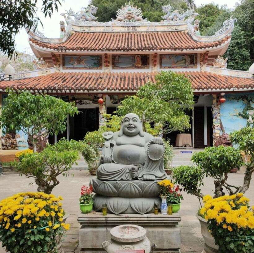 Hoi An: Marble Mountain & Monkey Mountain in Afternoon Tour - Dress for stairs and temples: the practical packing list