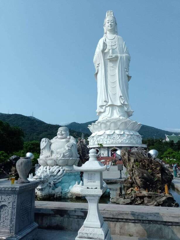 Hoi An: Marble Mountains, Monkey Mountain & My Son Day Tour - Da Nang lunch break: My Quang and a chance to reset