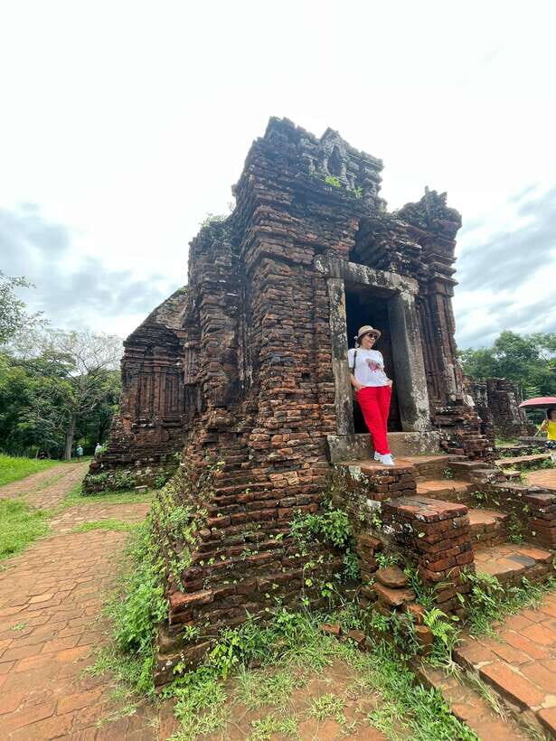 Hoi An: My Son Ruins; Bus-Boat-Cultural Show-Lunch-Guide - The Thu Bon River boat ride back to Hoi An