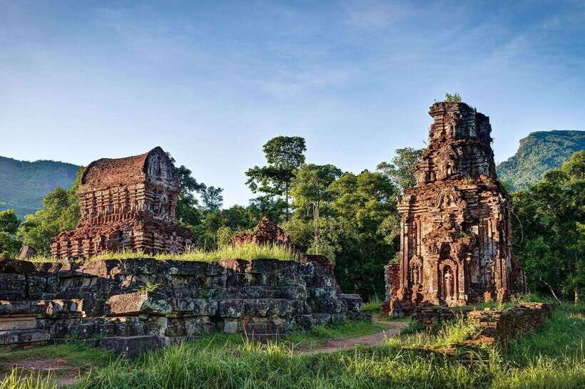 Hoi An: My Son Sanctuary 8 am/1 pm - My Son Sanctuary in plain words: what you’re really seeing