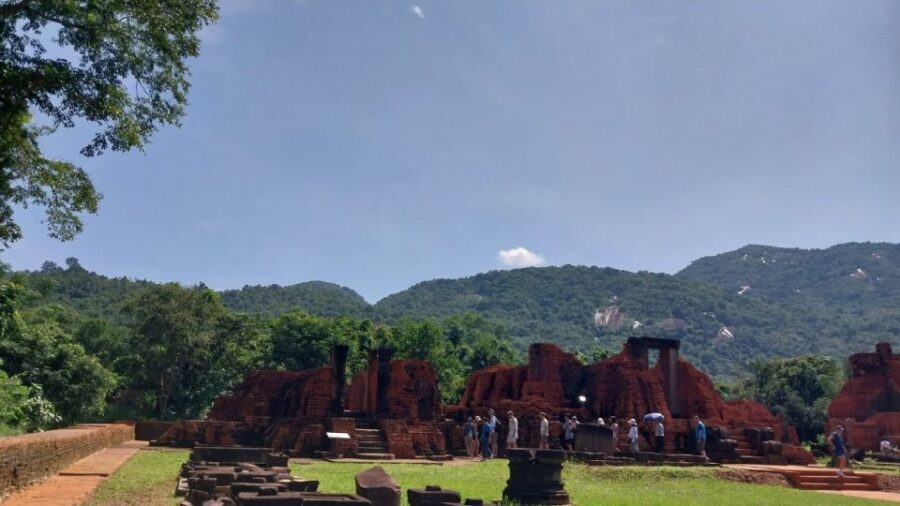 Hoi An: My Son Sanctuary Sunrise & Boat Trip w. Breakfast - Electric car to the temples, then real time to explore