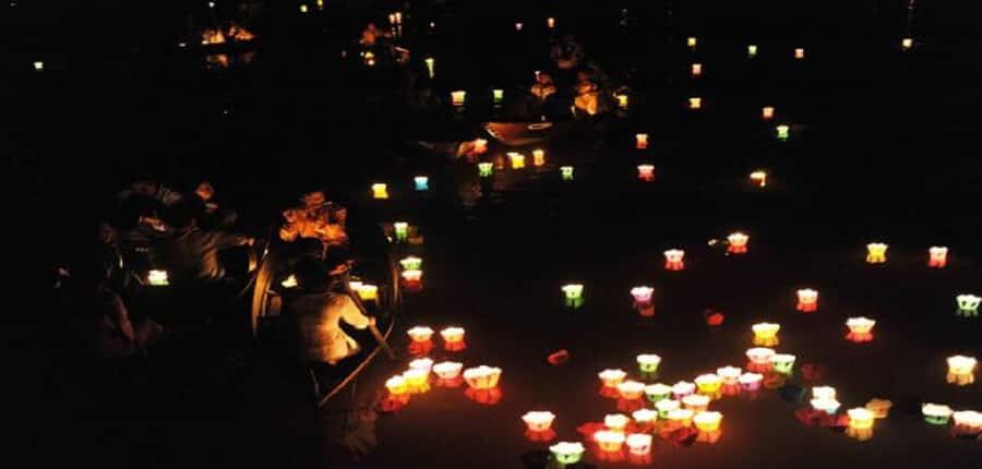 Hoi An : Night Boat Trip and Floating Lantern on Hoai River - What’s included vs. not included (so you don’t get surprised)