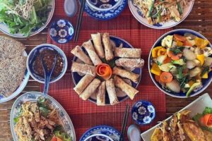 Hoi An Night Market Walking Street Food Tours - Stop 1: Hoi An Ancient Town for first bites and better route-finding