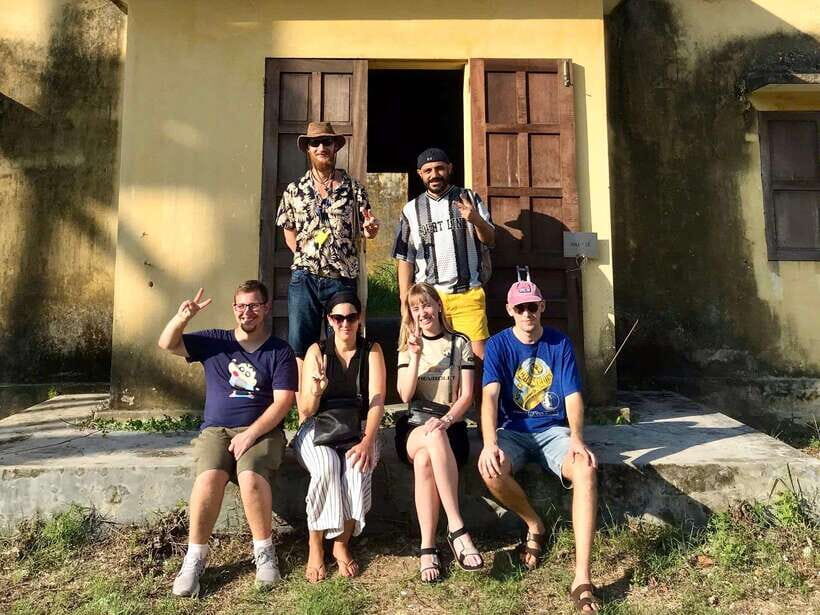 Hoi An Off the Map – Walking Tour in the Backstreets - Tailors and the street trade: the truth behind the clothes work