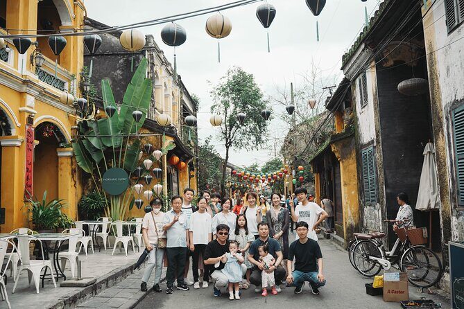 Hoi An Photographer & Vacation Photoshoot – Private Session - Pickup, meeting points, and pacing in a 1-hour session