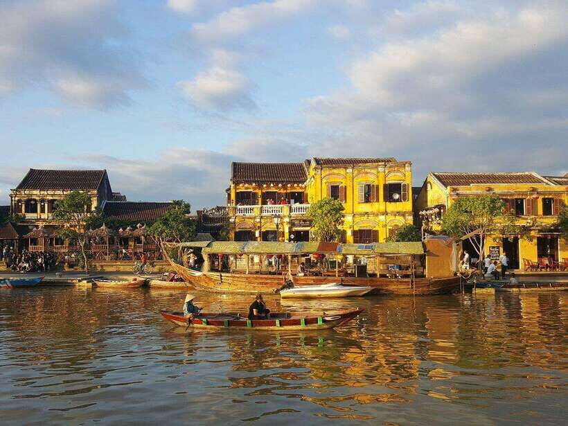 Hoi An: Private Lantern Cruise on the Thu Bon River - Thu Bon River timing: why sunset makes this feel special