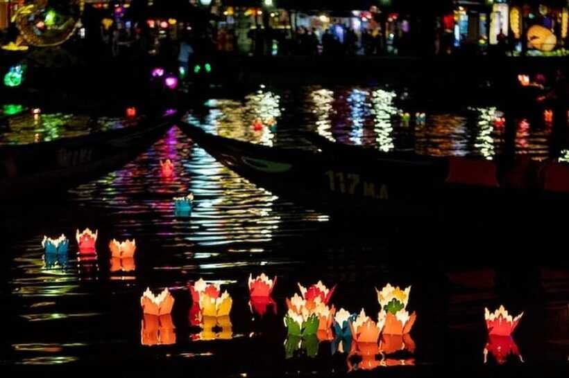 Hoi An: Private Lantern Cruise on the Thu Bon River - Hoi An Market and Memory Land views: why the river angle matters