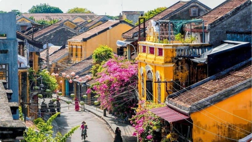 Hoi An: River Lantern Boat Experience with Free 5G eSIM - Who this experience is best for