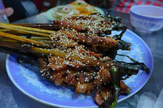 Hoi An Street Food Tour- Eat Like A Local - Walking through side streets with a guide who knows the routes
