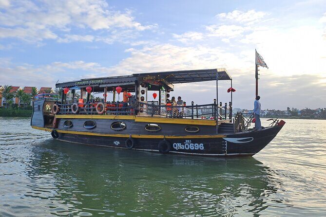 Hoi An Sunset Dining Cruise - Who should book this cruise (and who should reconsider)