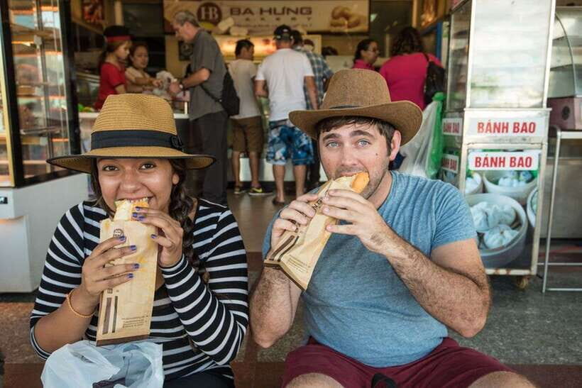 Hoi An: Sunset Food Tasting Tour - Stop 1 experience: the Old Town lanes before you eat