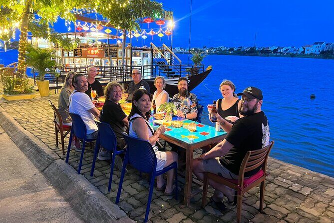 HOI AN Sunset Food Tour - Night Market - Lantern Streets - Your guide experience: English, humor, and confidence at the stalls