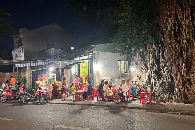 HOI AN Sunset Food Tour - Night Market - Lantern Streets - Timing, pace, and how to get the best photos