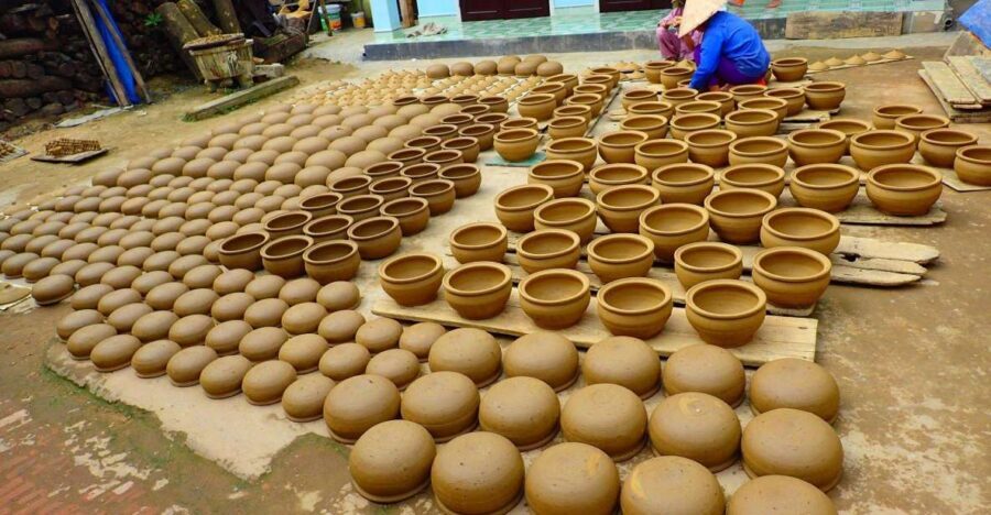 Hoi An: Thanh Ha Village Tour with Pottery Making and Gift - Touring Thanh Ha village lanes: the craft looks different up close