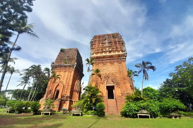 Hoi An to Nha Trang by Private Car with Professional Driver - Why this private ride feels better than a straight transfer