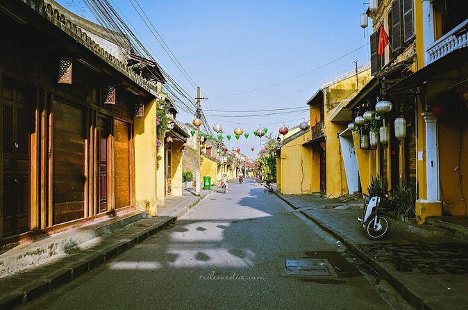 Hoi An 'Town & Country' Private Tour - Private Boat to Cam Kim Island: Craft Work You Can Actually See