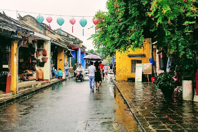 Hoi An town private walking tour with boat trip - Museum of Folklore: Ceramics, Costumes, and Stories You Can Use