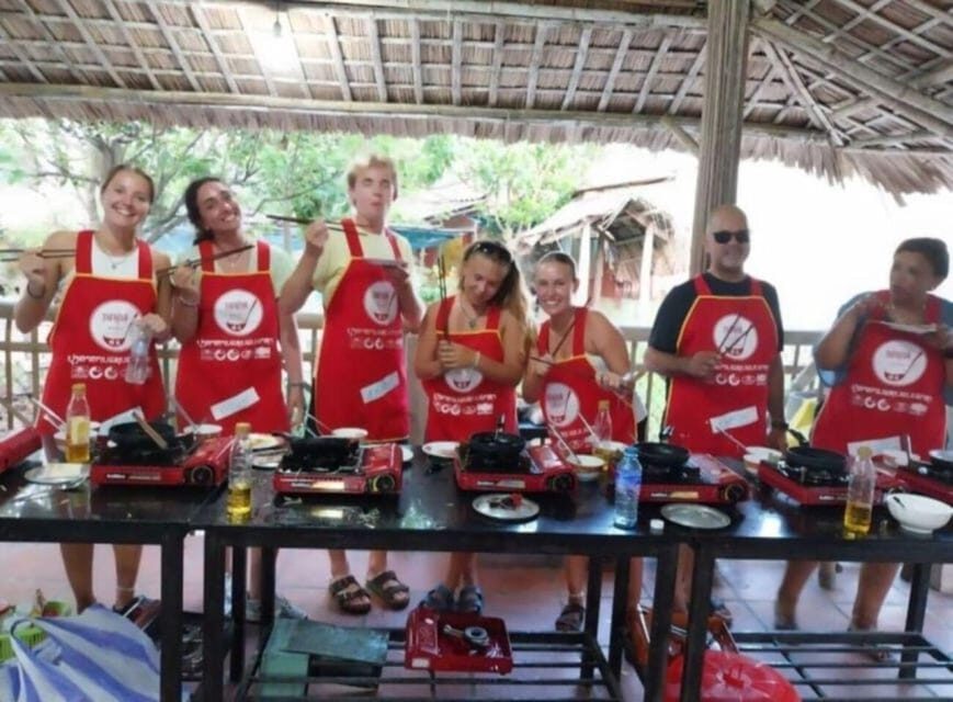 Hoi An: Vegetarian Cooking Class w Local Family and transfer - What you’ll cook: Hoi An rice pancake, spring rolls, papaya salad, and the fourth dish