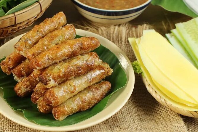 Hoi An Vespa Food Tour: Authentic & Exotic Food Culture - Why the Vespa food format works in Hoi An