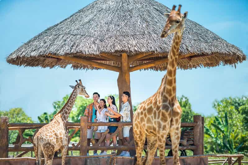 Hoi An: Vinwonders Nam Hoi An Theme Park Entry Ticket - River Safari by boat: animals from multiple continents