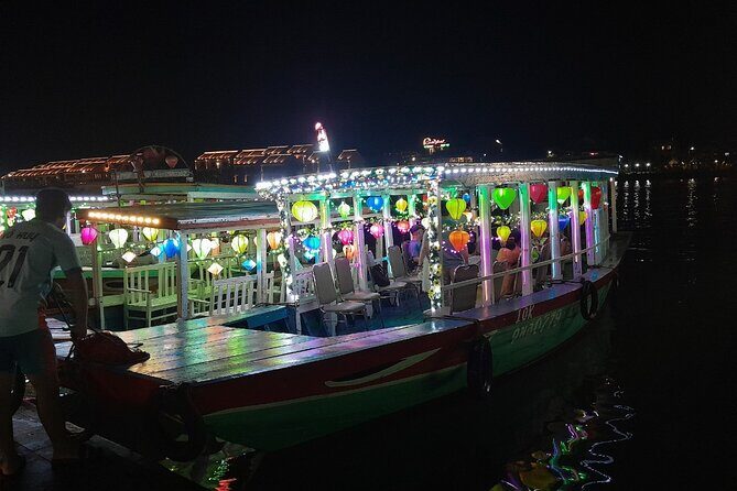 HoiAn Small Boat By Night on Bach Dang River - Practical photo tips for the Bach Đằng River ride