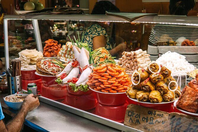 HoiAn Walking Tours Night market, Colourful Lanterns, Boat Ride - The Ancient Town walk: Phúc Kiến to Tan Ký (and beyond)
