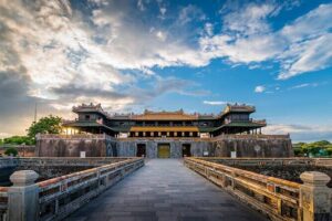 Hue city tour from Hoi An or Da Nang - Private tour - Lap An Lagoon and the pearl farm stop: small, calm learning time