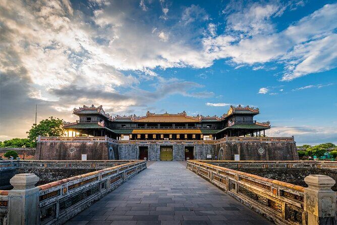 Hue city tour from Hoi An or Da Nang - Private tour - Lap An Lagoon and the pearl farm stop: small, calm learning time