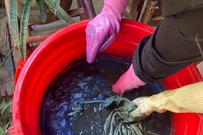 Indigo dyeing workshop - Indigo dyeing in Hoi An: why this method matters