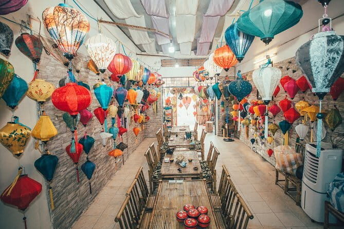 Indigo dyeing workshop - Inside Lê Thúy’s studio: seeing a working artist space