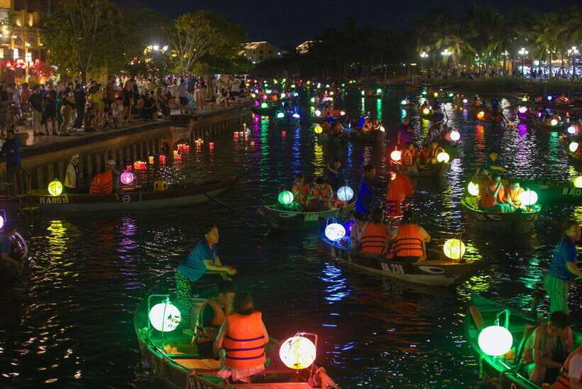 Lantern Release and Night River Boat Experience in Hoi An - Should you book the lantern release night river boat in Hoi An?