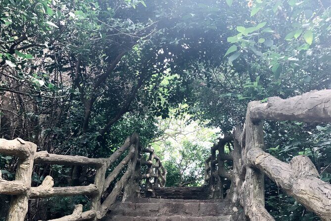 Marble Mountain - Monkey Mountain - My Khe Beach - Stairs, Weather, and a Simple Packing Plan for Marble, Buddha, and Beach