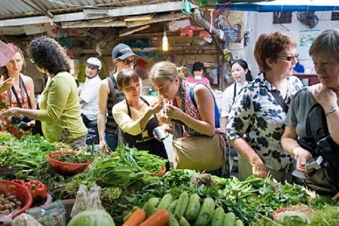 Morning Cooking Class in Thuan Tinh Island depart from Hoi An Old Town - The market stop: where the flavors start (and where you learn fast)