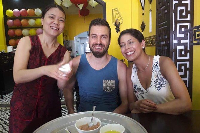 Morning food tour: 11 dishes, white rose making and foot massage - Meeting at White Rose Restaurant and building an appetite