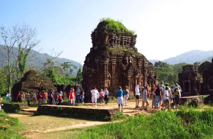 My Son Sanctuary Morning Tour w Thu Bon River Cruise & Lunch - Leaving Hoi An for My Son: The Ride That Sets the Tone
