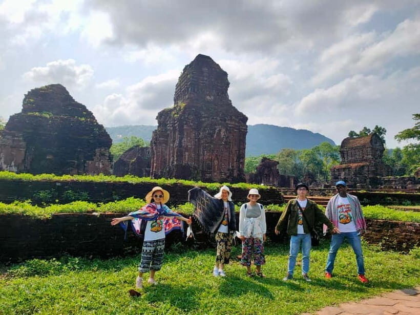 MY SON SANCTUARY - RICE PAPER MAKING DELUXE TOUR FROM DANANG - Điện Bàn photo stop and food tasting: short, useful, and local