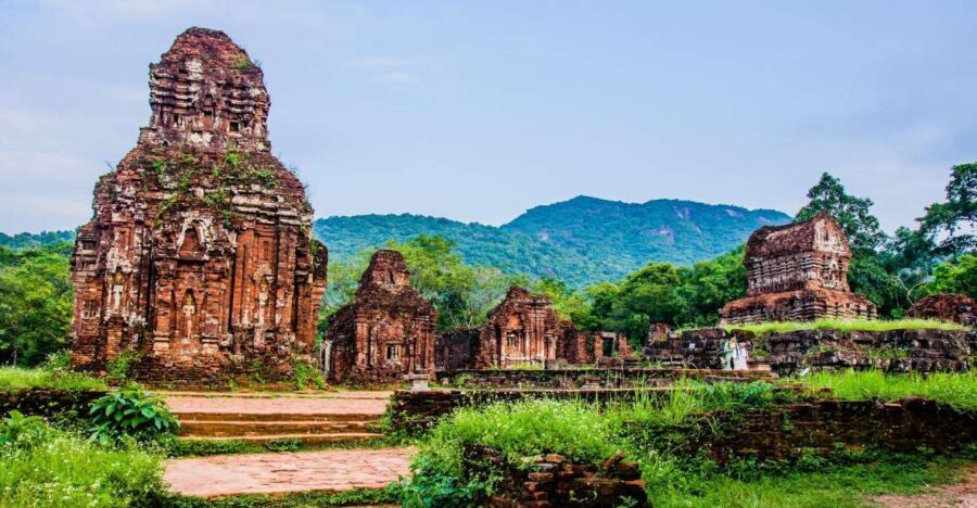 My Son Sanctuary & River Boat Tour From Hoi An or Da Nang - Watching Cham Apsara: not just entertainment