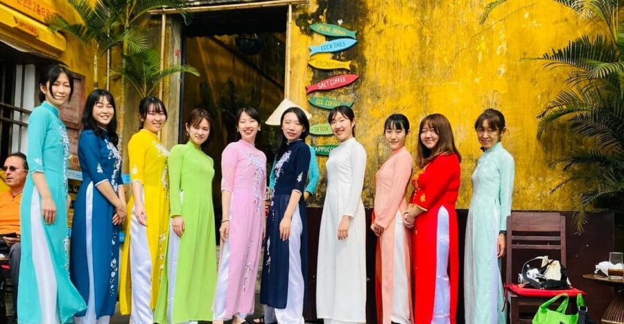 One Day Ao Dai Rental in Hoi An - Photo shoot time: how to get the most from the yellow walls and lanes