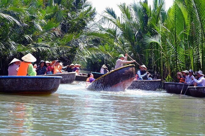 Phong Nha Cave tour from Hoian City - Dark Cave after lunch: the active, dirt-and-adventure option
