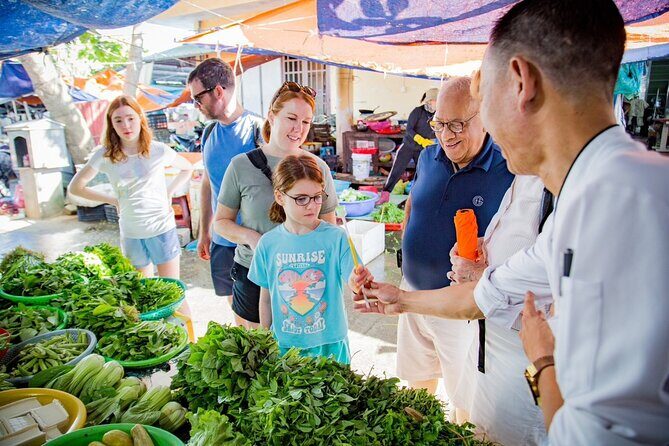 Private cooking class tour with Master Chef - Why this Hoi An class starts with shopping, not just chopping