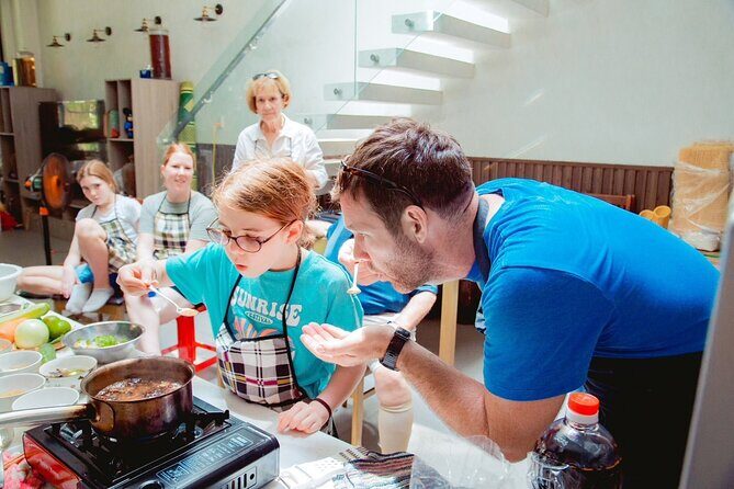 Private cooking class tour with Master Chef - Choosing between cooking-only and the market-plus-garden program