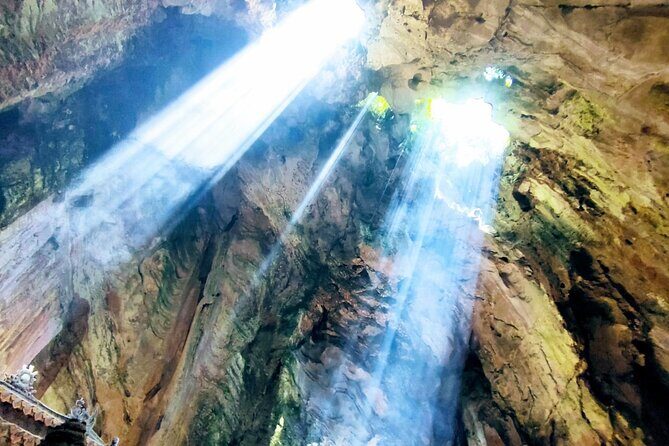 Private Marble Mountain and Monkey Mountain ( Lady Buddha) - Craft culture at the foot of Ngũ Hành Sơn