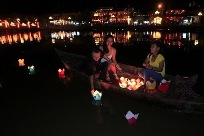Private Night Boat Trip and Floating Lantern on Hoi An River - Old Town and Night Market After the Boat: Why the Timing Makes Sense