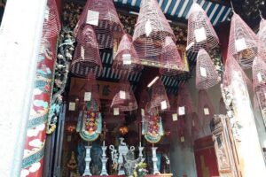 Private tour Hoi An Coconut basket boat ride and Ancient town - Hoi An Ancient Town: trading-post history you can see on the street