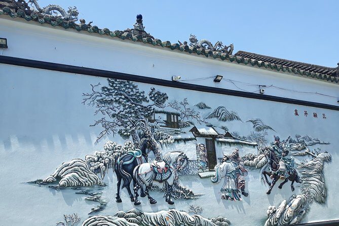 Private tour Hoi An Coconut basket boat ride and Ancient town - Your guide: where the quality shows up fast