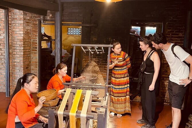 Private Traditional Silk Process in Hoi An Silk Village - Mulberry Gardens and Silkworm Breeding House