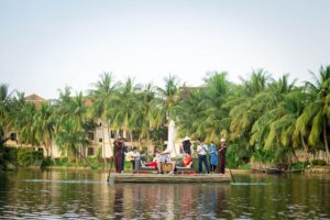 Romantic Dinning On The Bamboo Raft - The 3-hour evening flow: Ancient Town to your floating table