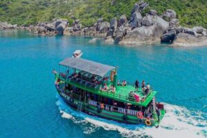 Scuba Diving Tour in Cham Island for certified divers or Beginners - Scuba Time for Certified Divers and Beginners: Gear, Instructor Support, and What to Expect