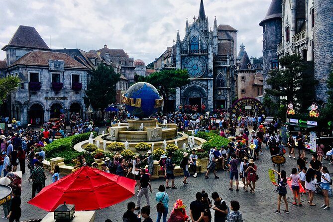 Shuttle Bus Hoi An to Golden Bridge Ba Na hill - What to bring: a small pack that makes Ba Na Hills easier